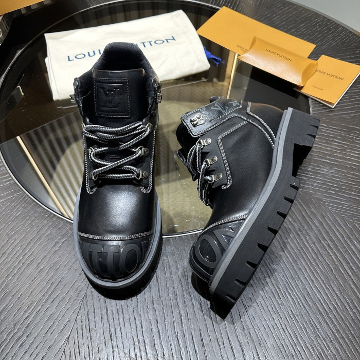 L**V**T* BOOTS LVTBS-063