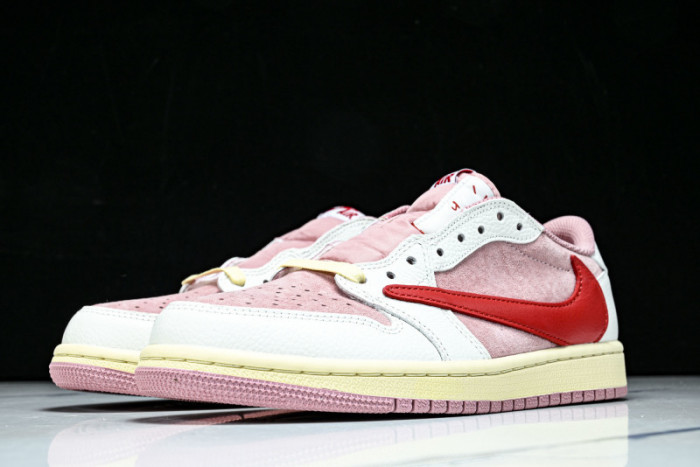 Travis Scott x Air Jordan 1 DM7866-100