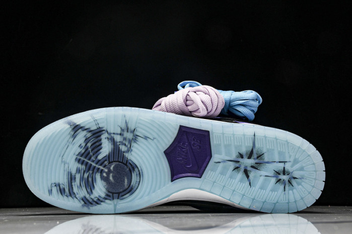 Hayley Wilson x Nike SB Dunk Low "Court Purple" HJ0613-500