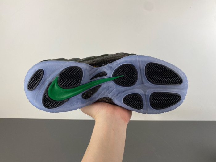 Nike Air Foamposite One “Pine Green” HF0794-300
