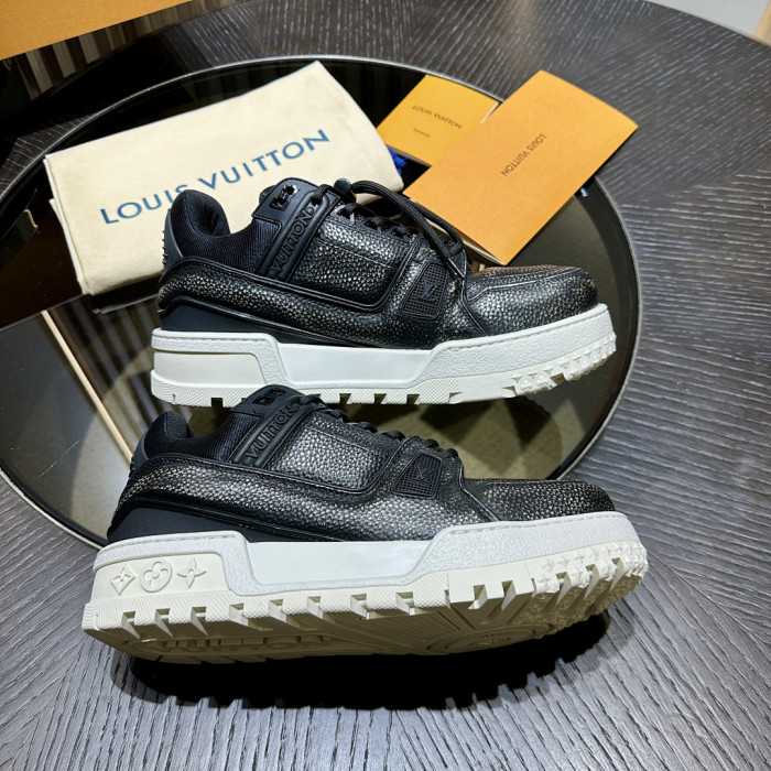 L*VT TRAINER MAXI LVSMS-001