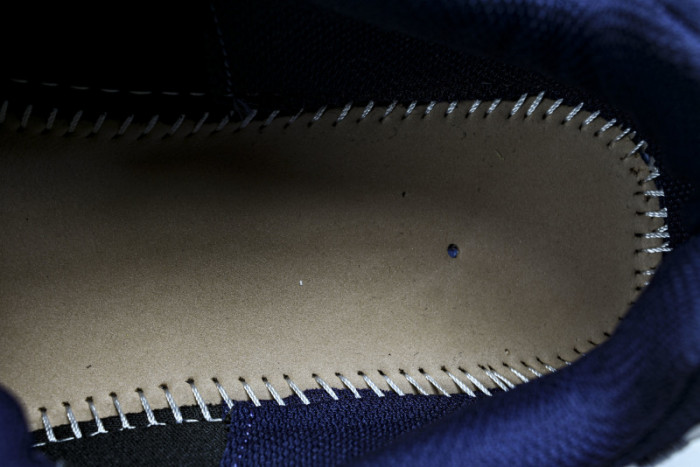 C/O​ SNEAKERS CO-042