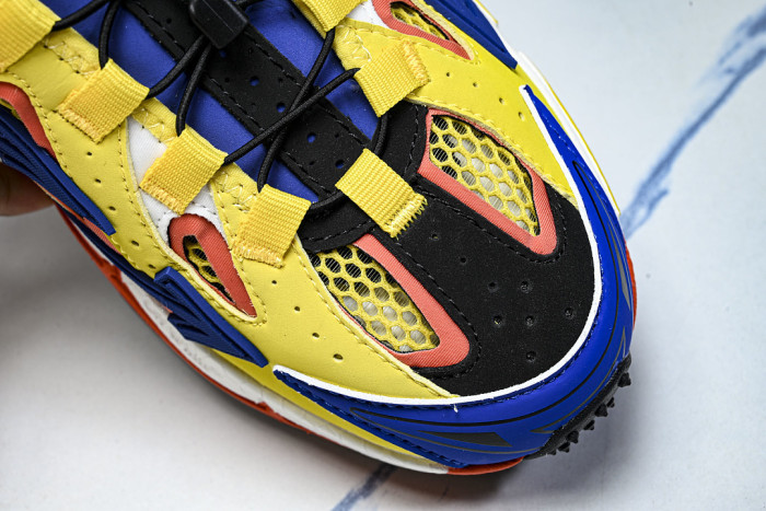 C/O​ SNEAKERS CO-067