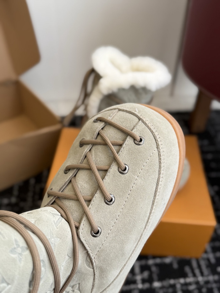 L**V**T* BOOTS LVTBS-065