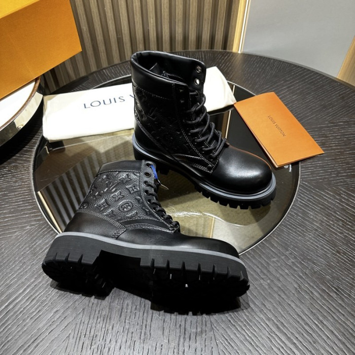 L**V**T* BOOTS LVTBS-038
