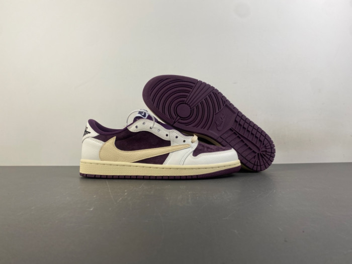 Travis Scott x Air Jordan 1 Low DZ4137-700