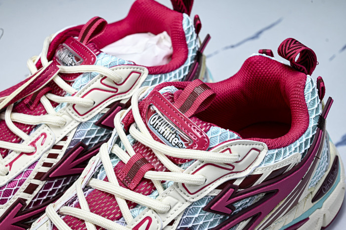 C/O​ SNEAKERS CO-069