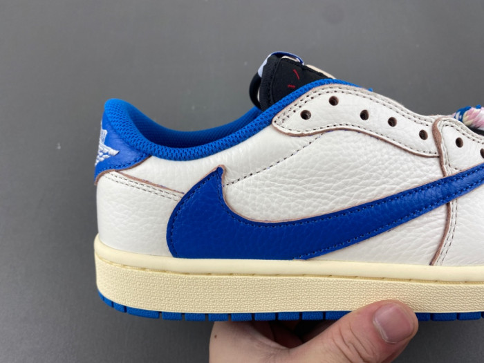 Travis Scott x Air Jordan 1 Low OG DM7866-104