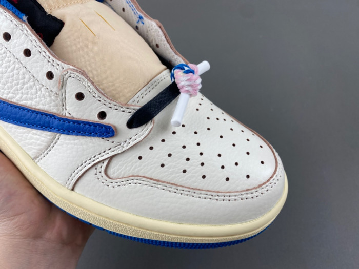 Travis Scott x Air Jordan 1 Low OG DM7866-104
