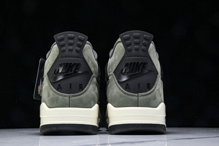 UNDEFEATED x Air Jordan 4 OG IB1519-200