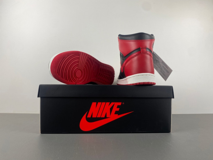 Air Jordan 1 High ’85 “Bred” Color HV6674-067