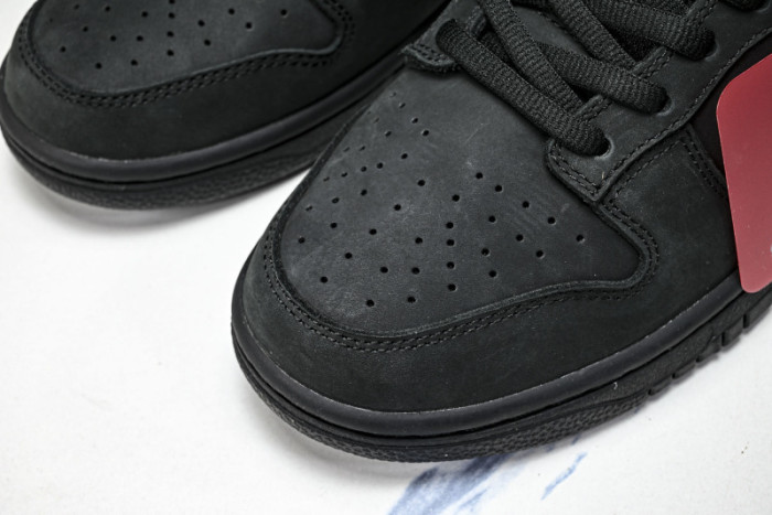 Nike SB Dunk Low Svp*me 94 HQ8487-001