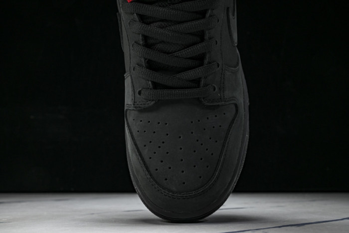 Nike SB Dunk Low Svp*me 94 HQ8487-001