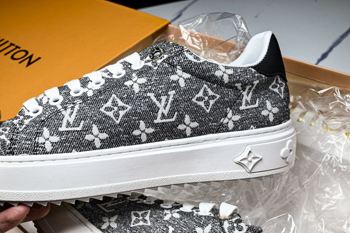 L*VT TIME OUT LTT-003