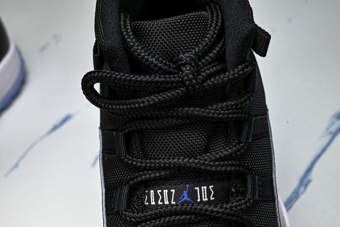 Air Jordan 11 "Space Jam" Retro CT8012-900