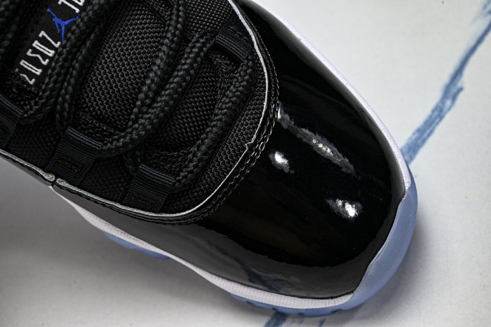 Air Jordan 11 "Space Jam" Retro CT8012-900