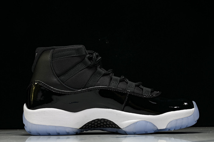 Air Jordan 11 "Space Jam" Retro CT8012-900
