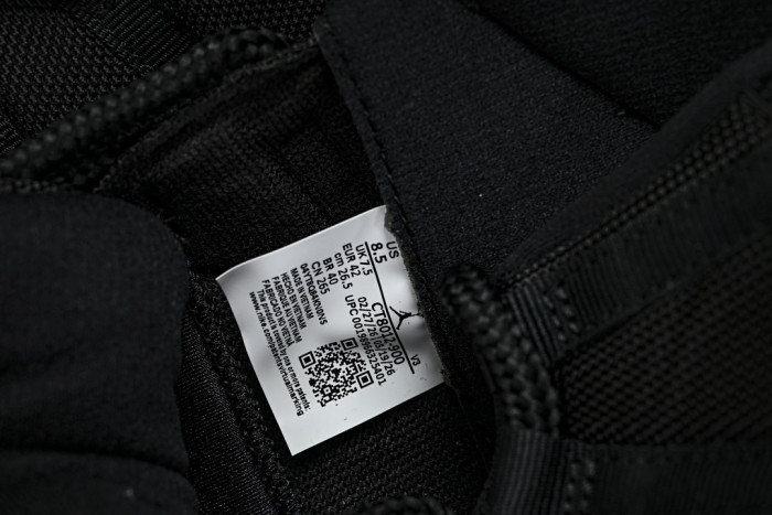 Air Jordan 11 "Space Jam" Retro CT8012-900