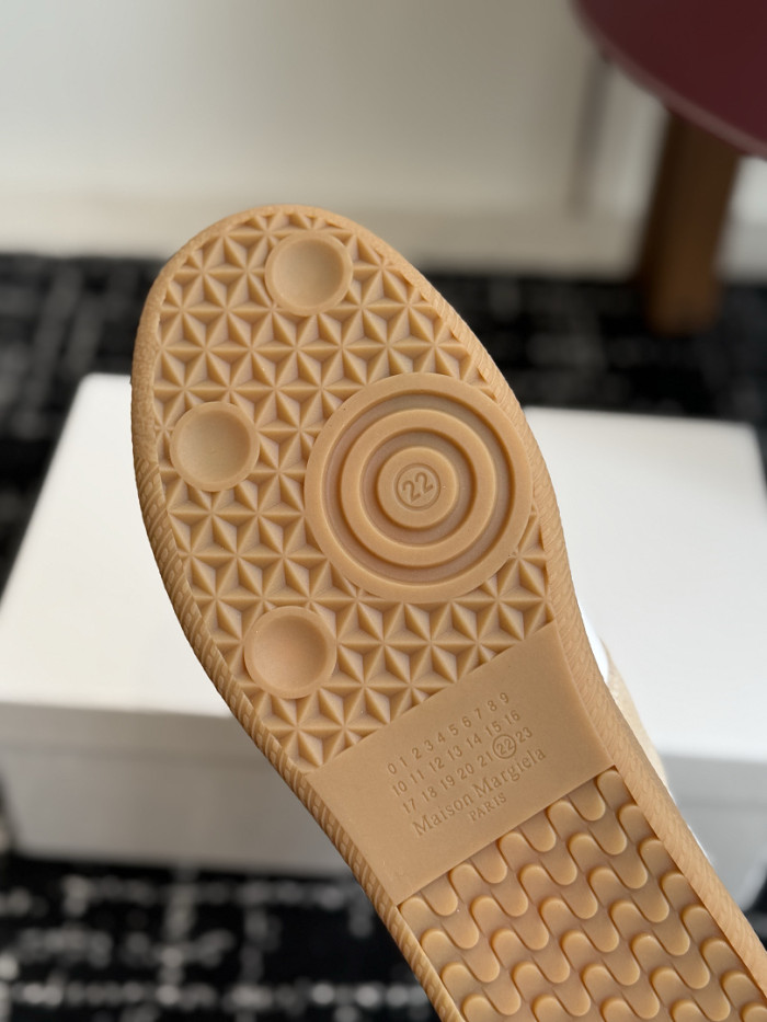 Ma*iso*n Mar*giela MNMA-0232