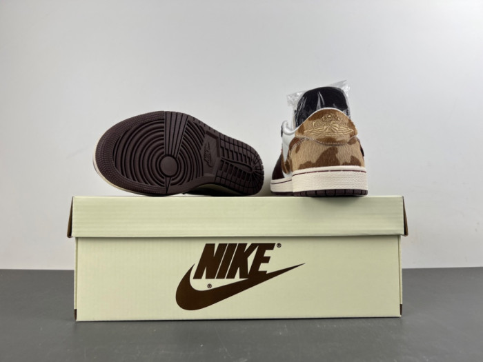 Travis Scott x OFF-WHITE x Jordan Air Jordan 1 IQ5321-121