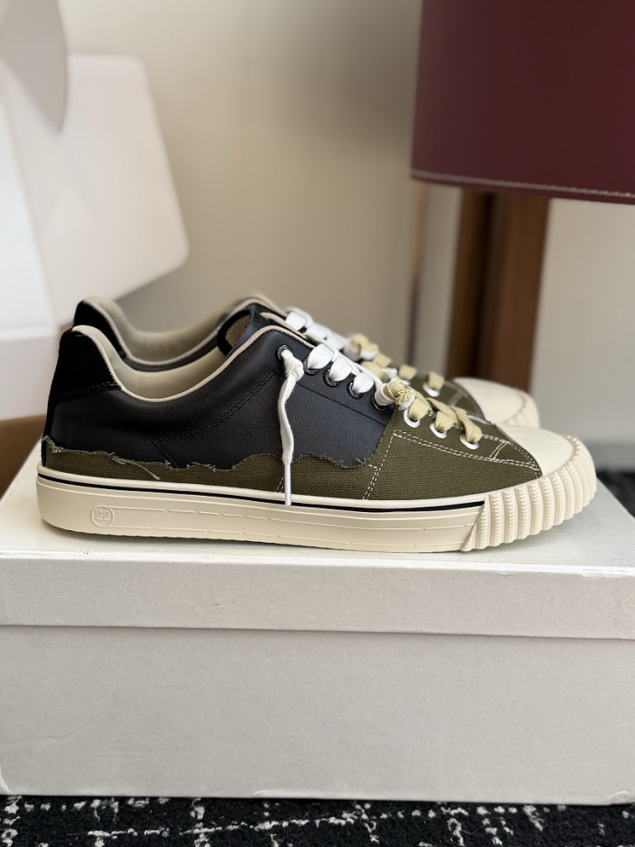 Ma*iso*n Mar*giela MNMA-0213