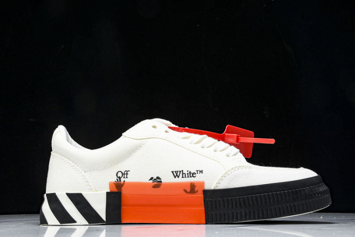 C/O SNEAKERS CO-035