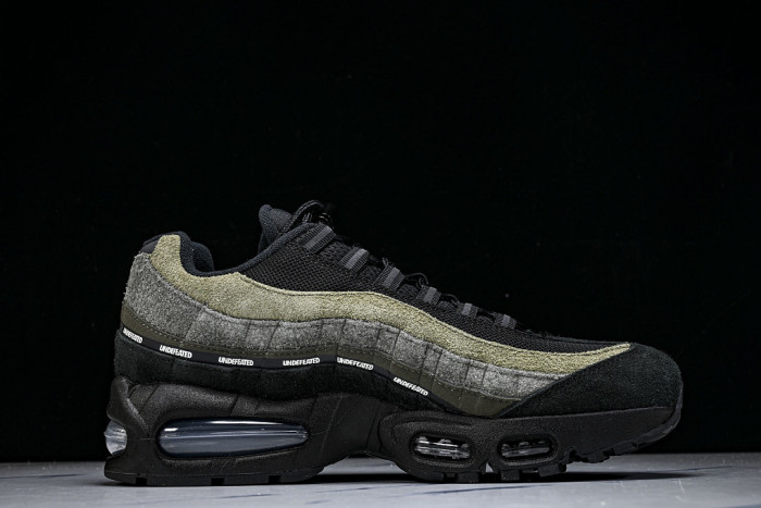 Nike Air Max 95 SP IB4523-200