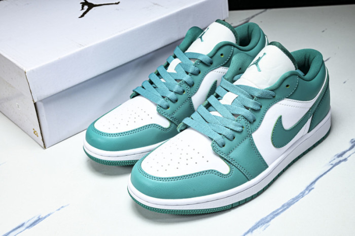Air Jordan 1 Low DC0774-132