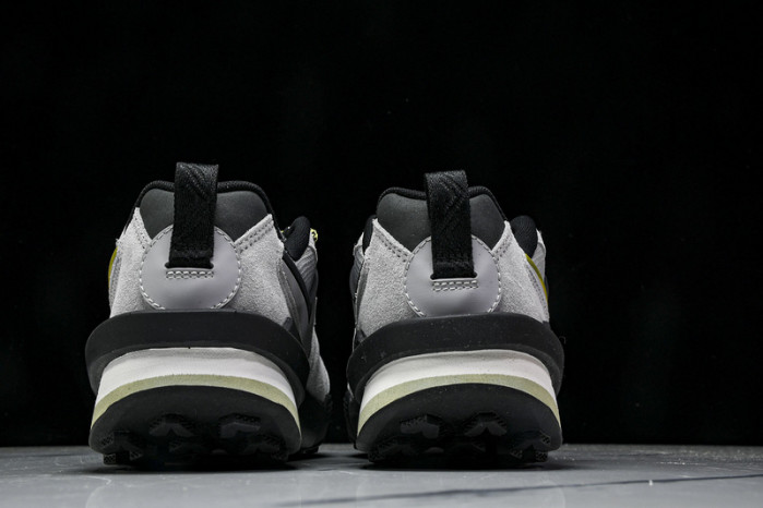 Sacai x Nike Zegamadome HQ8618-003