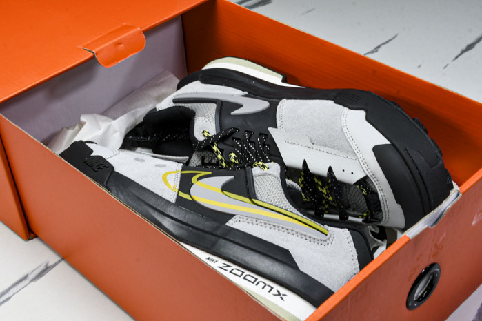 Sacai x Nike Zegamadome HQ8618-003