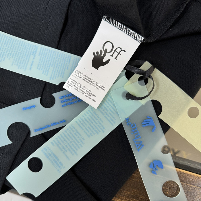 O*FF W*HITE CLOTHERS OWOS-010