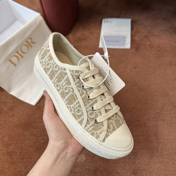 D*R WALK
