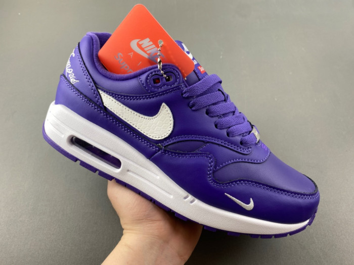 Svp*me x nike air max 1 “varsity purple” hf8813-500