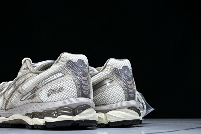 As1cs Gel-Kayano 12.1 Kith Paragon 1203B144-100