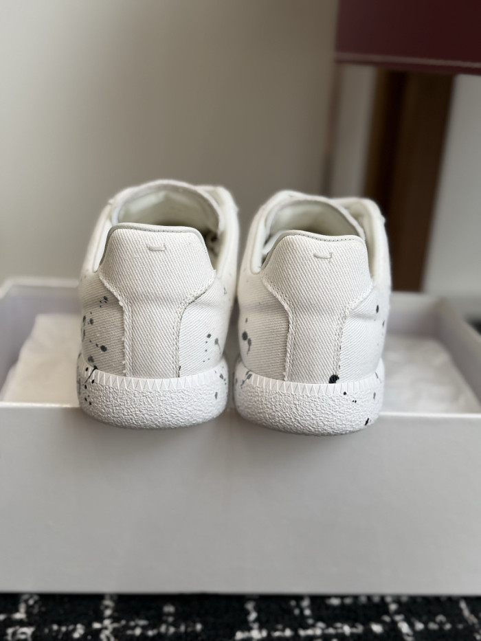 Ma*iso*n Mar*giela MNMA-0239