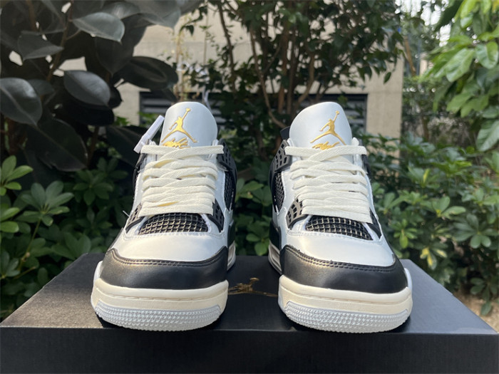 Air Jordan 4 “Pure Platinum” FZ8585-070