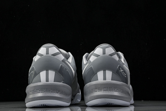 nike zoom kobe 8  “wolf grey”  hf9550-002