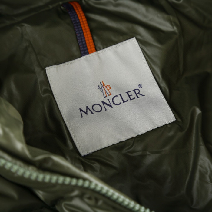 M0NCLER J-035