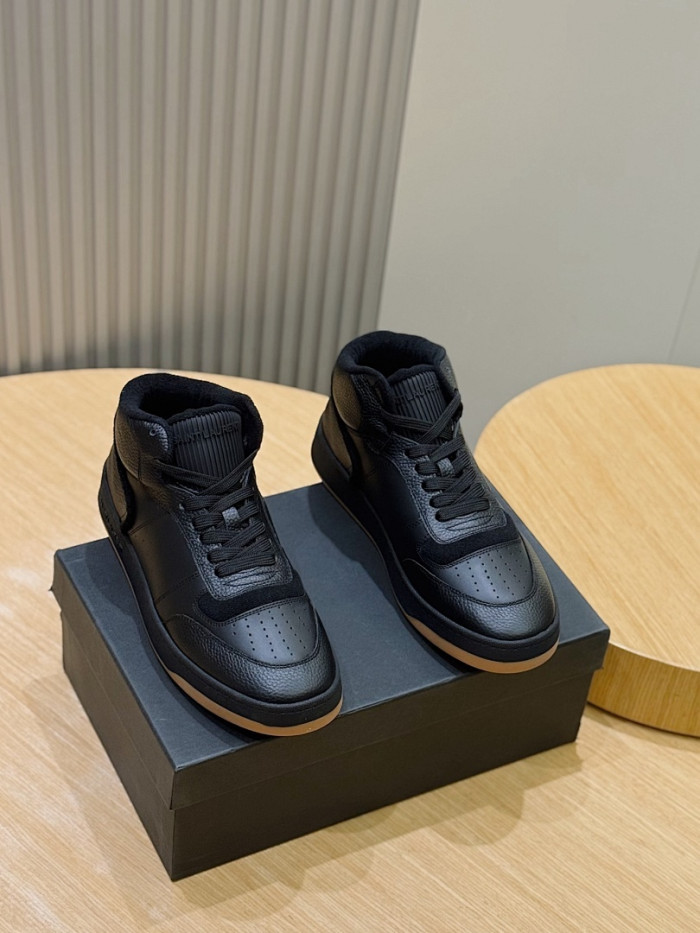 Y51​ sneakers Y51s-001