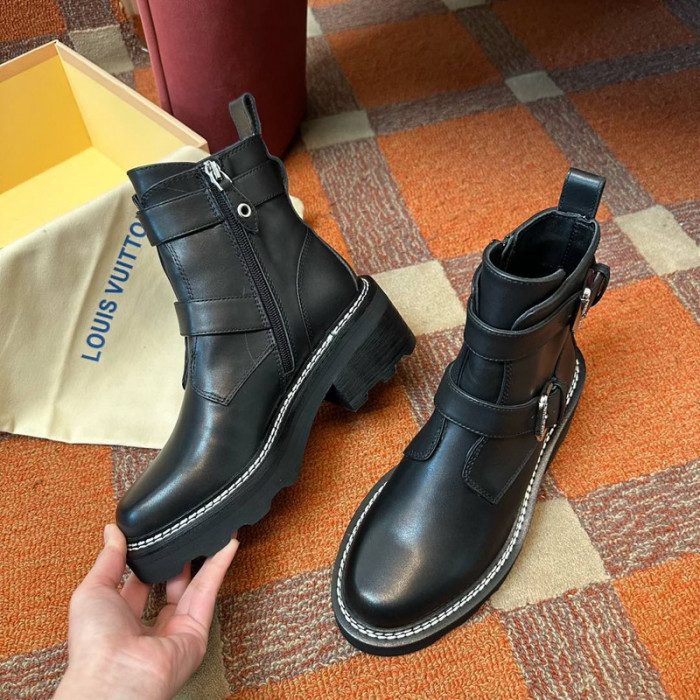L**V**T* BOOTS LVTBS-036