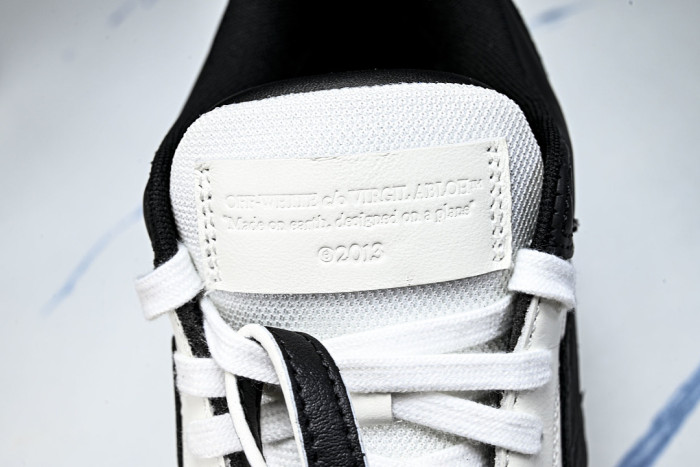 OFF-WHITE OTHERS OFOS-095