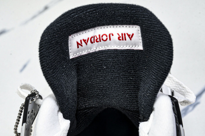 Jordan 4 Retro "White Cement" 840606-192
