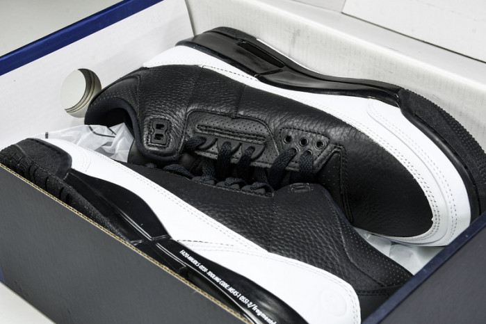 Fragment Design x Air Jordan 3 DA3595-001