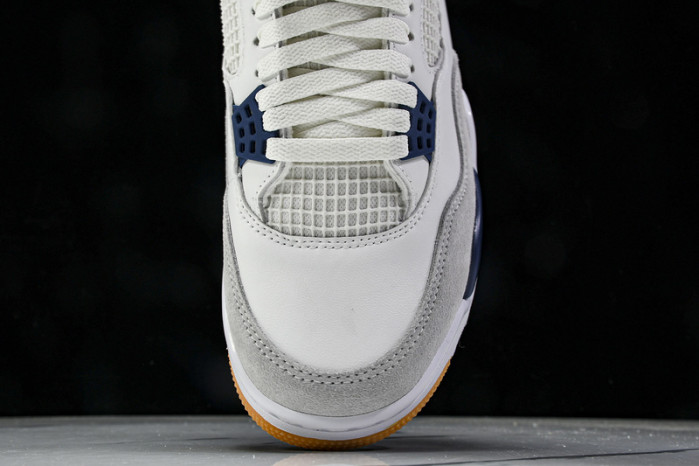 Air Jordan 4 “Navy” Retro DR5415-100