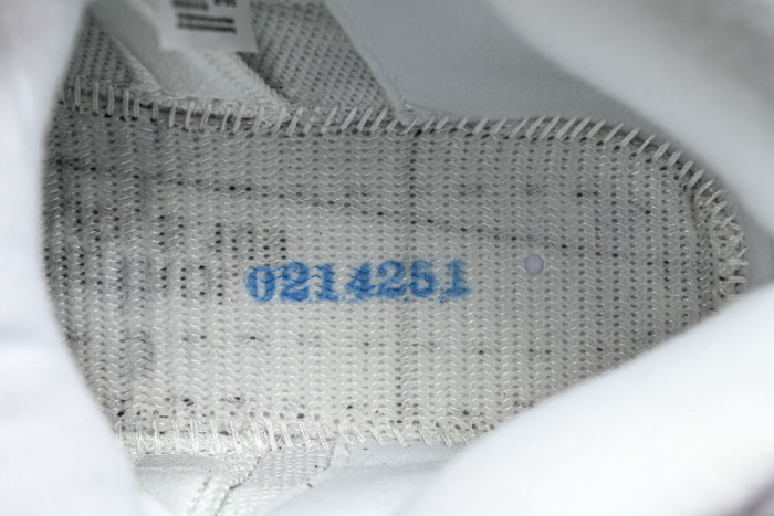 Air Jordan 5 OG "White Metallic" HQ7978-103