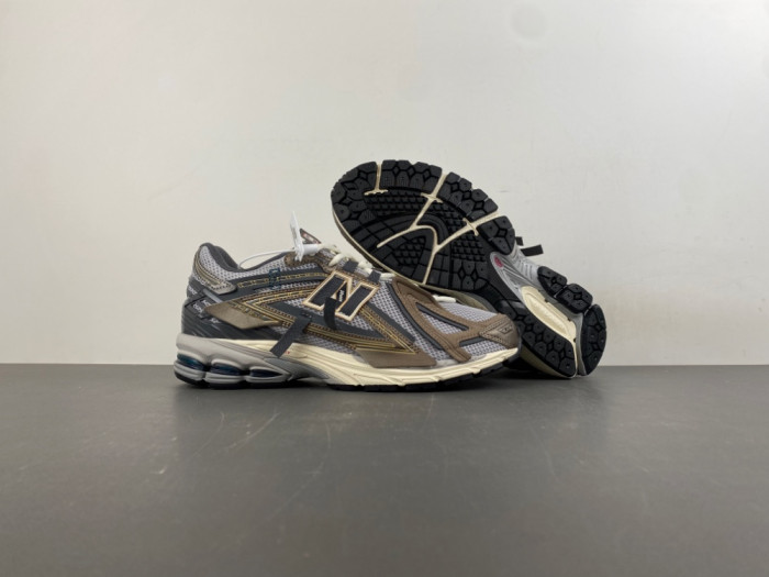 New Balance 19066 NB-186