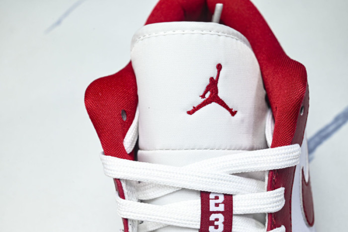 Air Jordan 1 Low 553558-611