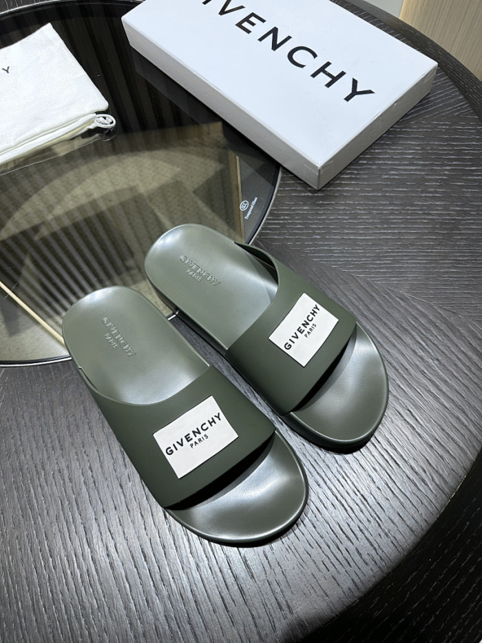 G*IVENCH*Y SLIDE GSE-002