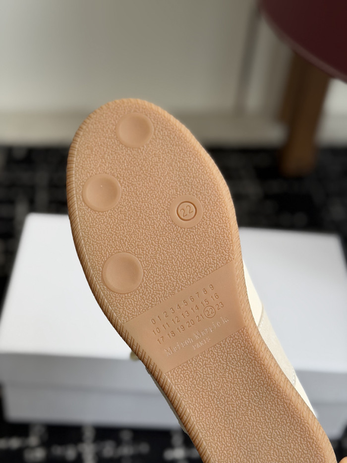 Ma*iso*n Mar*giela MAMA-0188
