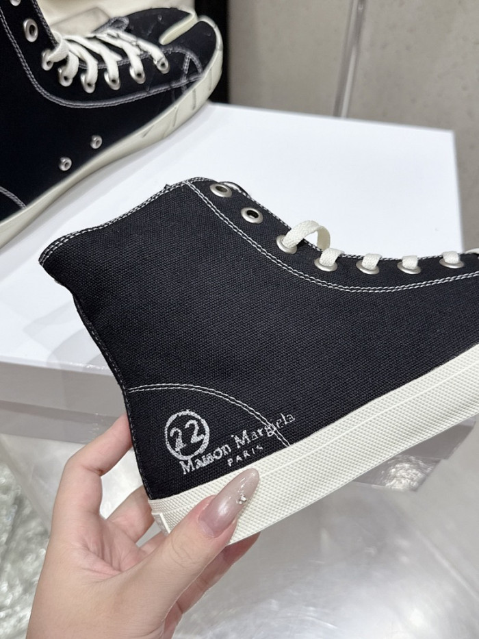 Ma*iso*n Mar*giela MAMA-0161